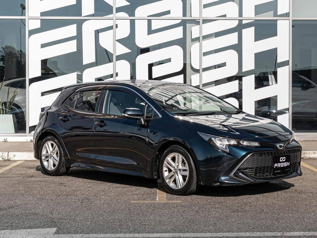 Хетчбэк Toyota Corolla 2018 года, 1379000 рублей, Краснодар