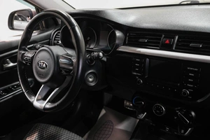 Седан Kia Rio 2019 года, 1449000 рублей, Новокузнецк