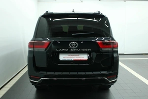 Внедорожник Toyota Land Cruiser 2021 года, 11490000 рублей, Красноярск