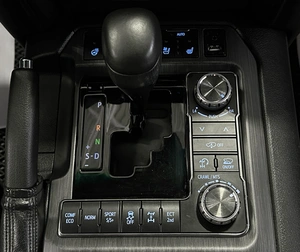 Внедорожник Toyota Land Cruiser 2016 года, 6400000 рублей, Красноярск