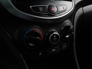 Седан Hyundai Solaris 2013 года, 869000 рублей, Воронеж