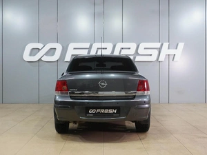 Седан Opel Astra 2011 года, 679000 рублей, Воронеж