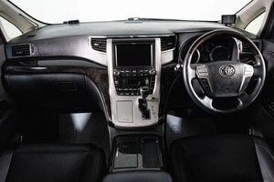 Минивэн Toyota Vellfire 2012 года, 2679000 рублей, Сургут