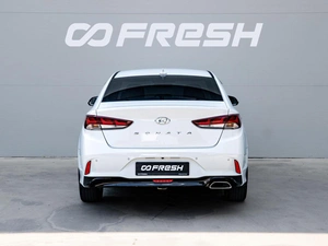 Седан Hyundai Sonata 2019 года, 1690000 рублей, Краснодар