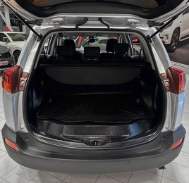 Внедорожник Toyota RAV4 2013 года, 1907000 рублей, Красноярск