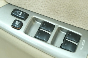 Универсал Toyota Corolla 2006 года, 619000 рублей, Омск