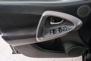Внедорожник Toyota RAV4 2006 года, 1049000 рублей, Красноярск