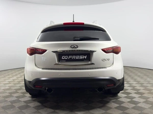 Внедорожник Infiniti QX70 2014 года, 1697200 рублей, Казань