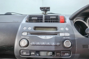 Хетчбэк Honda Fit 2003 года, 349000 рублей, Челябинск