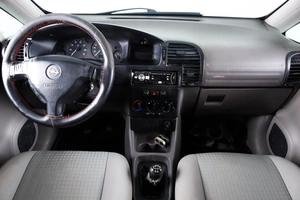 Минивэн Opel Zafira 2004 года, 659000 рублей, Пермь