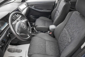 Седан Toyota Corolla 2002 года, 609000 рублей, Барнаул