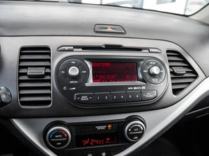 Хетчбэк Kia Picanto 2013 года, 830000 рублей, Краснодар