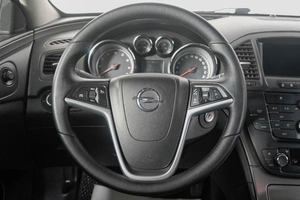 Седан Opel Insignia 2010 года, 999000 рублей, Кемерово