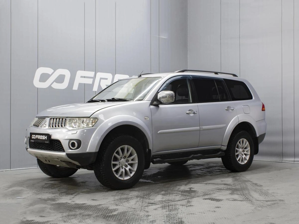 Внедорожник Mitsubishi Pajero Sport 2011 года, 1430000 рублей, Омск