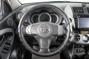 Внедорожник Toyota RAV4 2008 года, 939000 рублей, Пермь