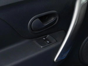 Хетчбэк Renault Sandero 2016 года, 869055 рублей, Москва