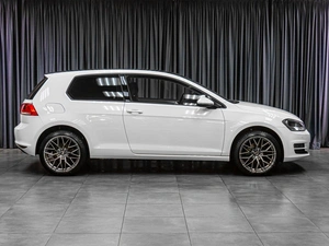 Хетчбэк Volkswagen Golf 2013 года, 1199000 рублей, Тюмень