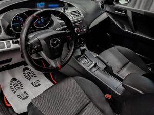 Хетчбэк Mazda 3 2012 года, 830000 рублей, Красноярск