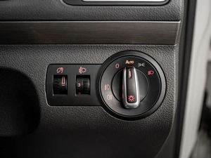 Минивэн Volkswagen Touran 2012 года, 1000000 рублей, Красноярск