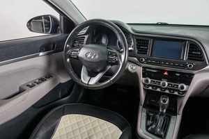 Седан Hyundai Elantra 2020 года, 1999000 рублей, Пермь