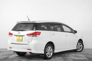 Минивэн Toyota Wish 2009 года, 1389000 рублей, Кемерово