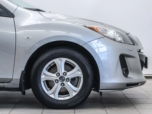 Хетчбэк Mazda 3 2011 года, 930000 рублей, Красноярск