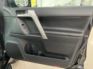 Внедорожник Toyota Land Cruiser Prado 2018 года, 5597000 рублей, Солонцы