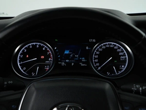 Седан Toyota Camry 2021 года, 3099055 рублей, Москва