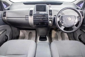 Лифтбек Toyota Prius 2007 года, 679000 рублей, Барнаул