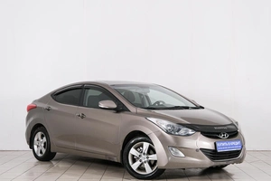Седан Hyundai Elantra 2012 года, 1019000 рублей, Красноярск