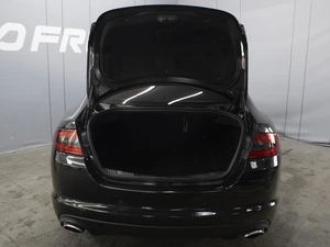 Седан Jaguar XF 2013 года, 1790000 рублей, Омск