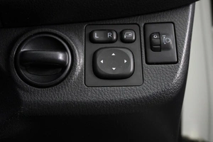 Хетчбэк Toyota Vitz 2019 года, 990000 рублей, Омск