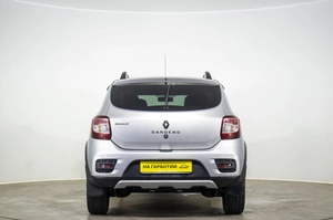 Хетчбэк Renault Sandero Stepway 2016 года, 939000 рублей, Оренбург