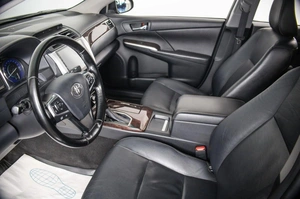 Седан Toyota Camry 2015 года, 1989000 рублей, Пермь
