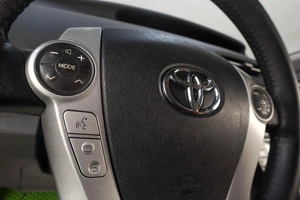 Лифтбек Toyota Prius 2010 года, 1089000 рублей, Челябинск