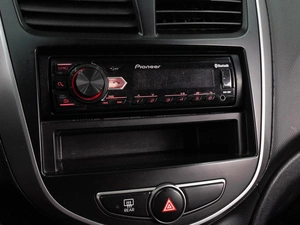 Хетчбэк Hyundai Solaris 2015 года, 989000 рублей, Воронеж
