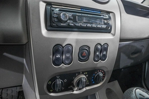 Хетчбэк Renault Sandero 2010 года, 579000 рублей, Барнаул