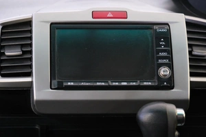 Минивэн Honda Freed 2010 года, 1199000 рублей, Омск