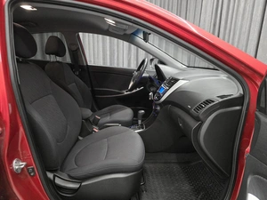 Седан Hyundai Solaris 2012 года, 989000 рублей, Красноярск