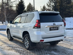 Внедорожник Toyota Land Cruiser Prado 2017 года, 5297000 рублей, Красноярск