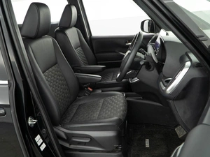 Минивэн Toyota Voxy 2022 года, 3547077 рублей, Москва