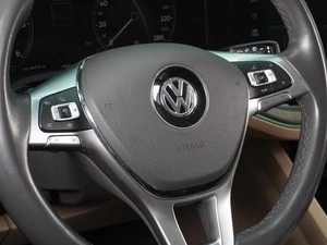 Внедорожник Volkswagen Touareg 2019 года, 5899000 рублей, Воронеж