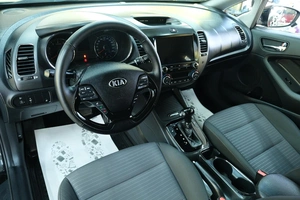 Седан Kia Cerato 2018 года, 1949000 рублей, Омск