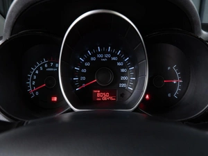 Седан Kia Rio 2012 года, 875000 рублей, Волгоград