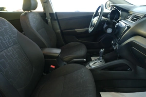 Седан Kia Rio 2014 года, 1319000 рублей, Омск