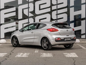Хетчбэк Kia Ceed 2013 года, 1189000 рублей, Краснодар
