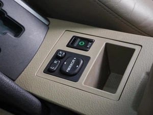 Внедорожник Toyota RAV4 2011 года, 1499000 рублей, Воронеж