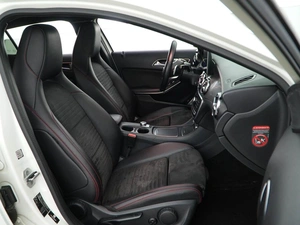 Внедорожник Mercedes-benz GLA-класс 2017 года, 2429050 рублей, Москва
