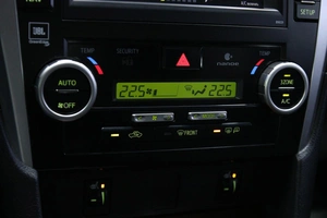 Седан Toyota Camry 2014 года, 1733000 рублей, Солонцы