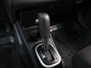 Хетчбэк Nissan Tiida 2010 года, 709000 рублей, Омск